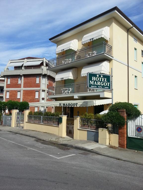 Hotel Margot 利多迪卡马约雷 外观 照片